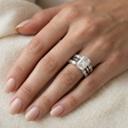 Anillo vintage de plata con capa brillante