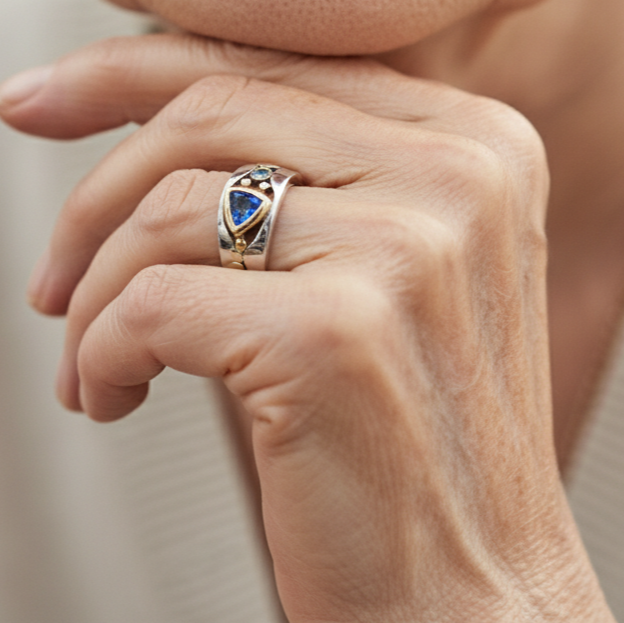 Anillo vintage de cristal azul