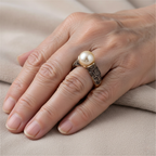 Anillo vintage dorado con perla
