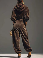 Conjunto de sudadera con capucha de terciopelo y pantalones Vivienne
