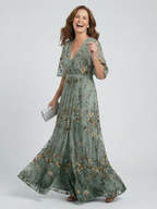 Selora | Vestido longo esvoaçante com flores e decote frente única