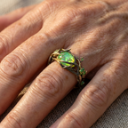 Anillo natural de ópalo verde