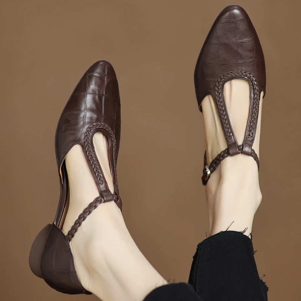 Sapatos Mary Jane em pele