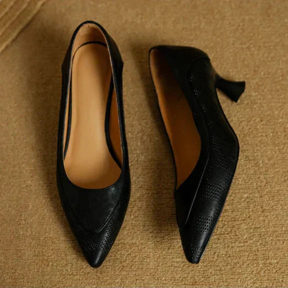 Scarpins elegantes Fiona de couro legítimo