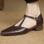 Sapatos Mary Jane em pele