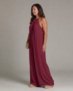 Sylvara | Mono holgado de pierna ancha con cuello halter plisado