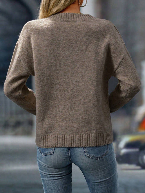 Aurelia | Effortless V-Neck Knit Sweater