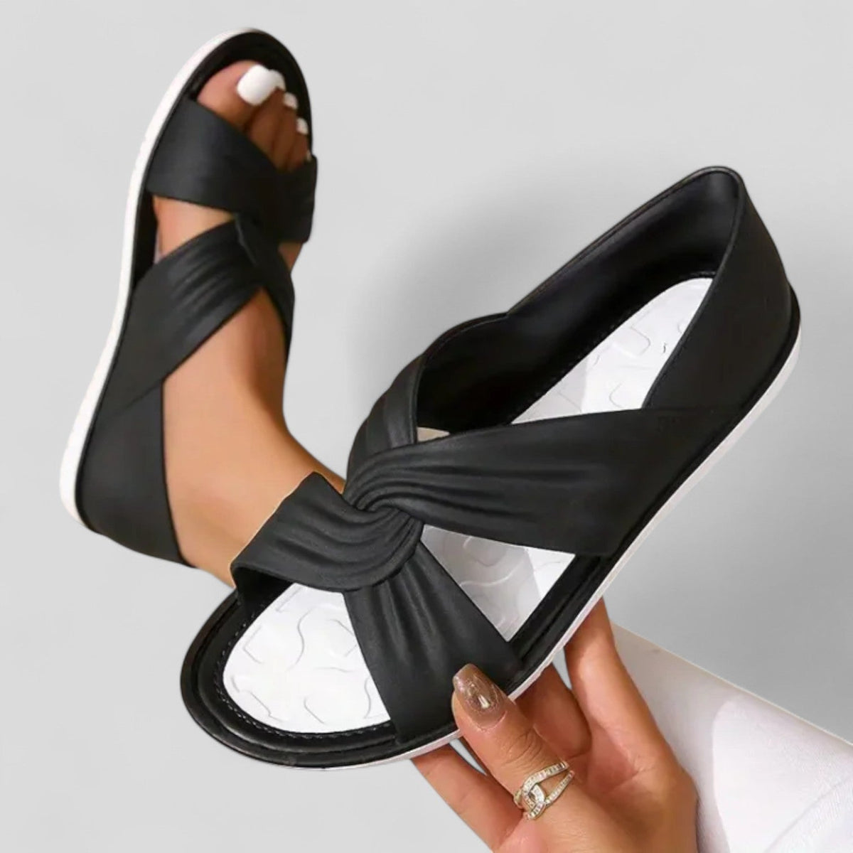 Lesley - Sandalias elegantes y cómodas de tiras cruzadas