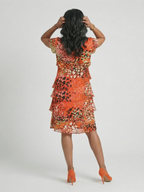 Evania | Vestido moteado escalonado hasta la rodilla