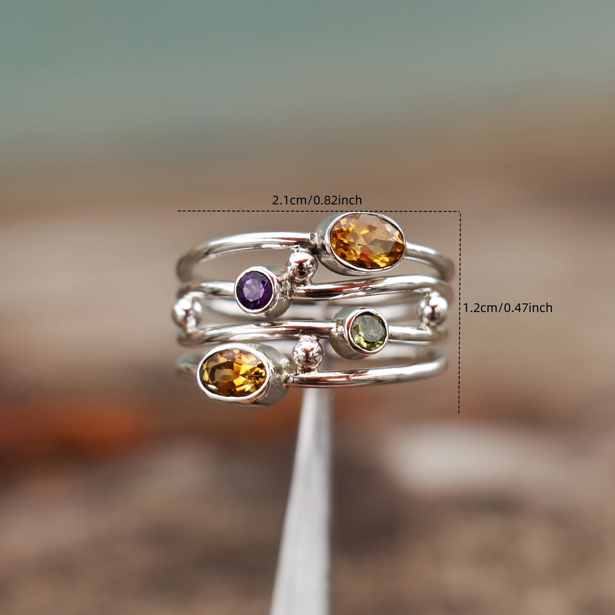 Anillo bohemio apilable con piedras multicolores
