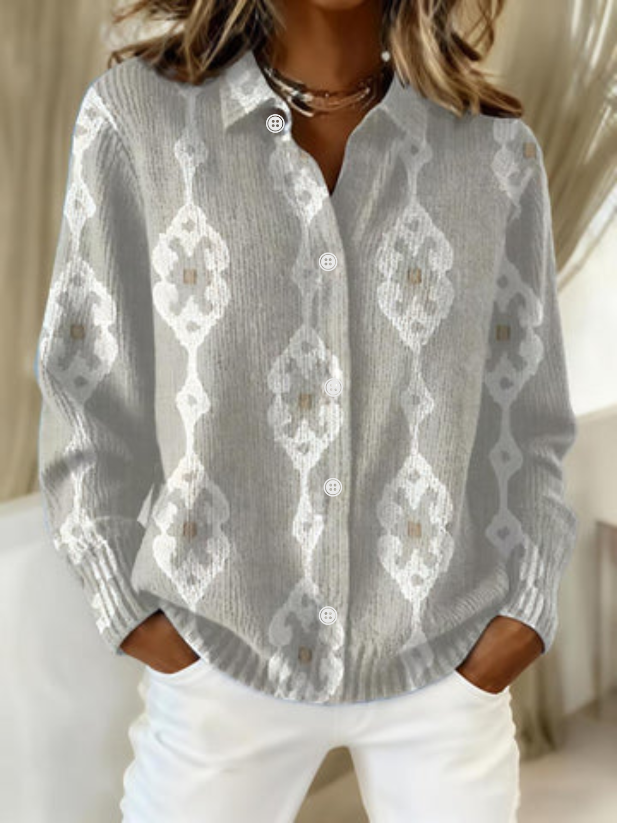 Renee – Blusa elegante de malha com capuz e padrão de losangos