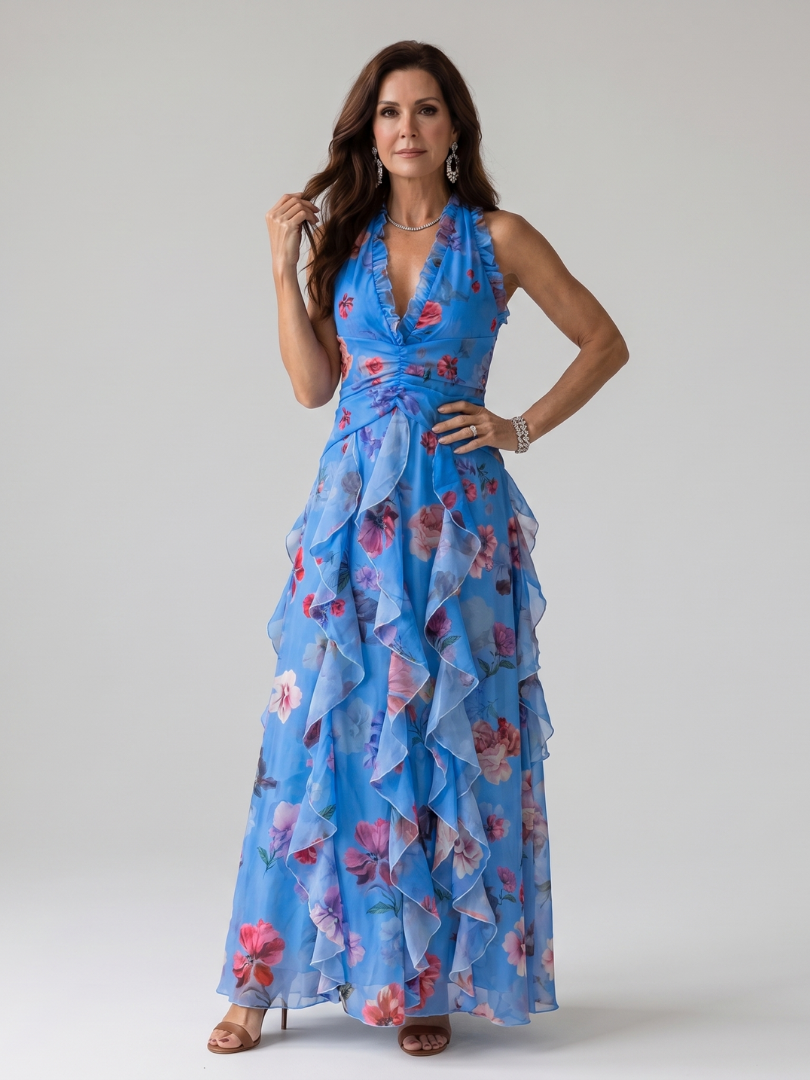 Nori | Vestido maxi com decote halter, corpete franzido e padrão floral
