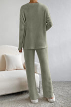 Conjunto de top de punto con escote en V y pantalones Sofia