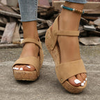 Sandalias Daniela de cuña con elevación elegante