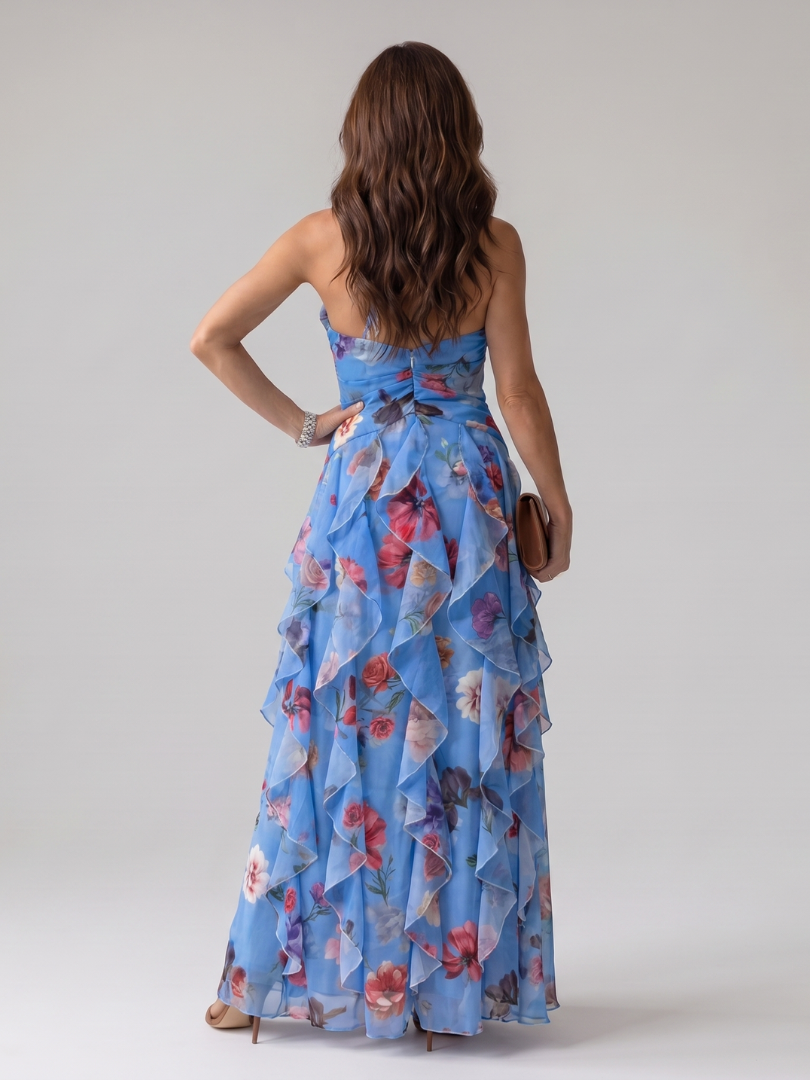Nori | Vestido maxi com decote halter, corpete franzido e padrão floral