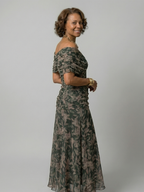 Calen | Vestidos midi fluidos com ombros descobertos