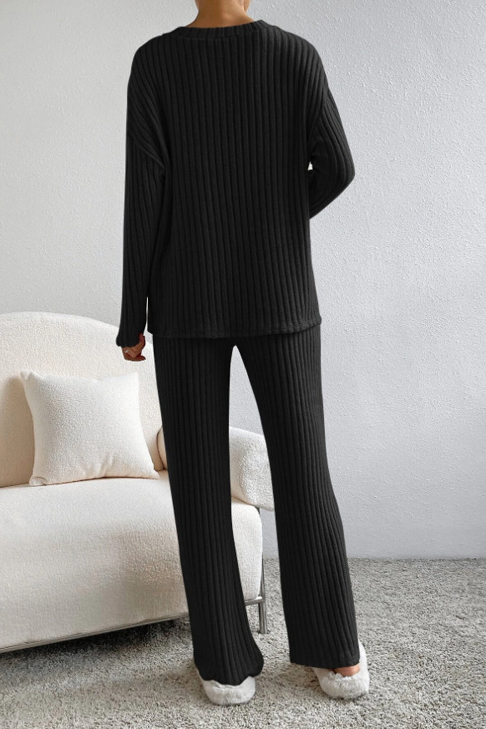 Conjunto de top de punto con escote en V y pantalones Sofia
