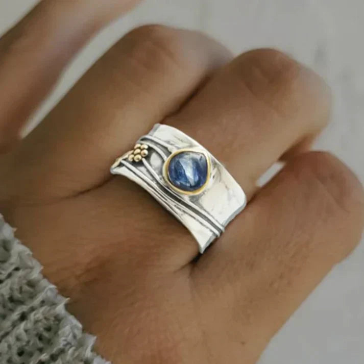 Bree: anillo de meditación bohemio con piedras preciosas
