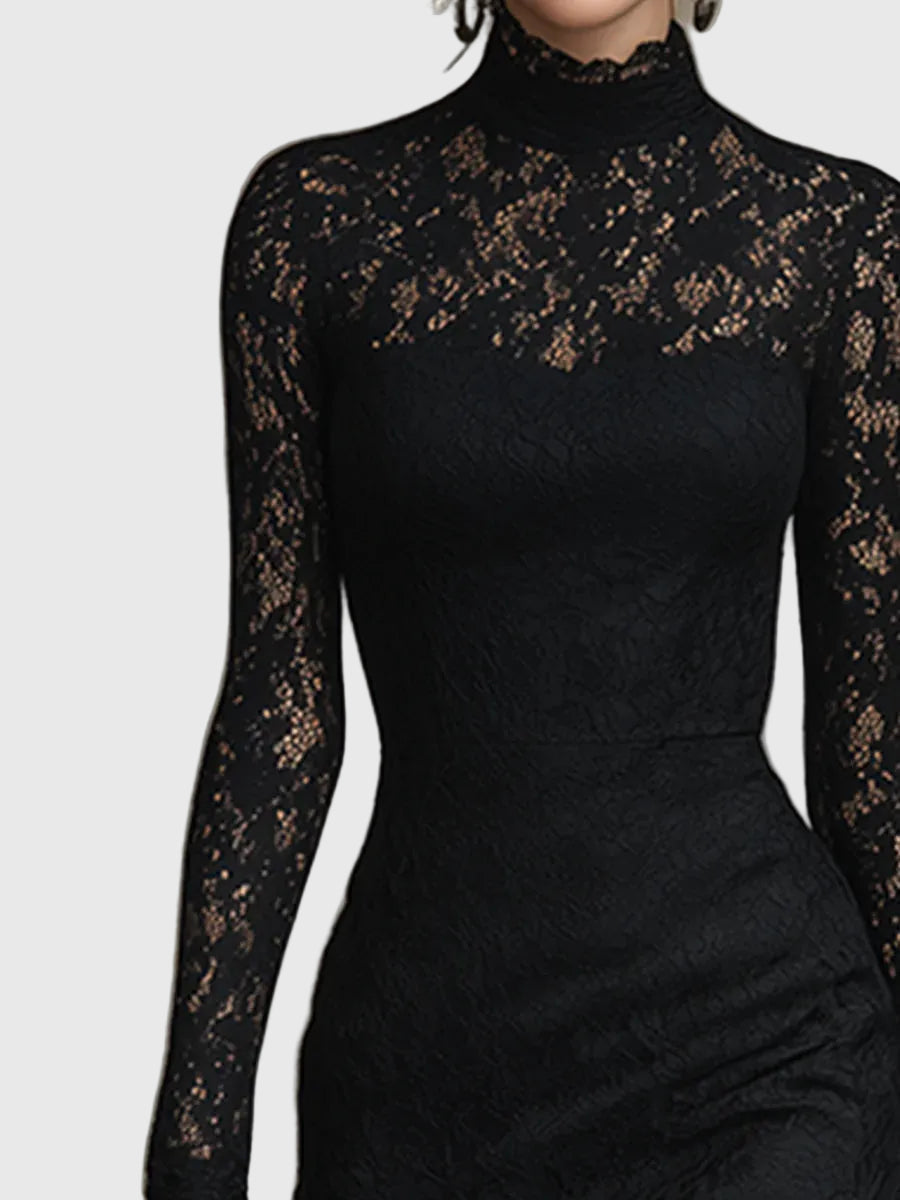 Monica | Vestido comprido elegante de renda com cauda de sereia