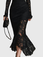 Monica | Vestido comprido elegante de renda com cauda de sereia
