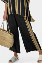 Calden | Top às riscas confortável e de corte oversized e calças de linho descontraídas