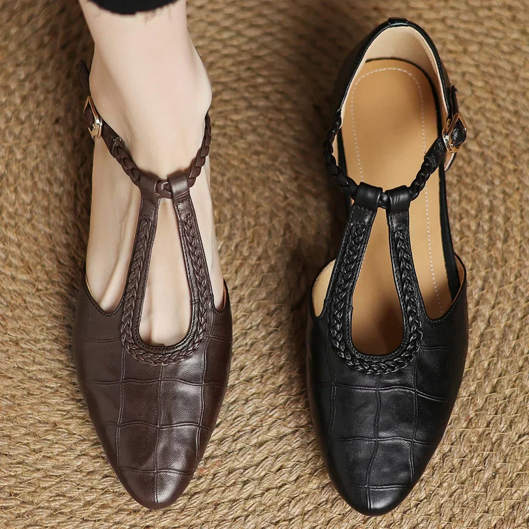 Sapatos Mary Jane em pele