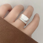 Anillo vintage ancho y plano ajustable de oro y plata