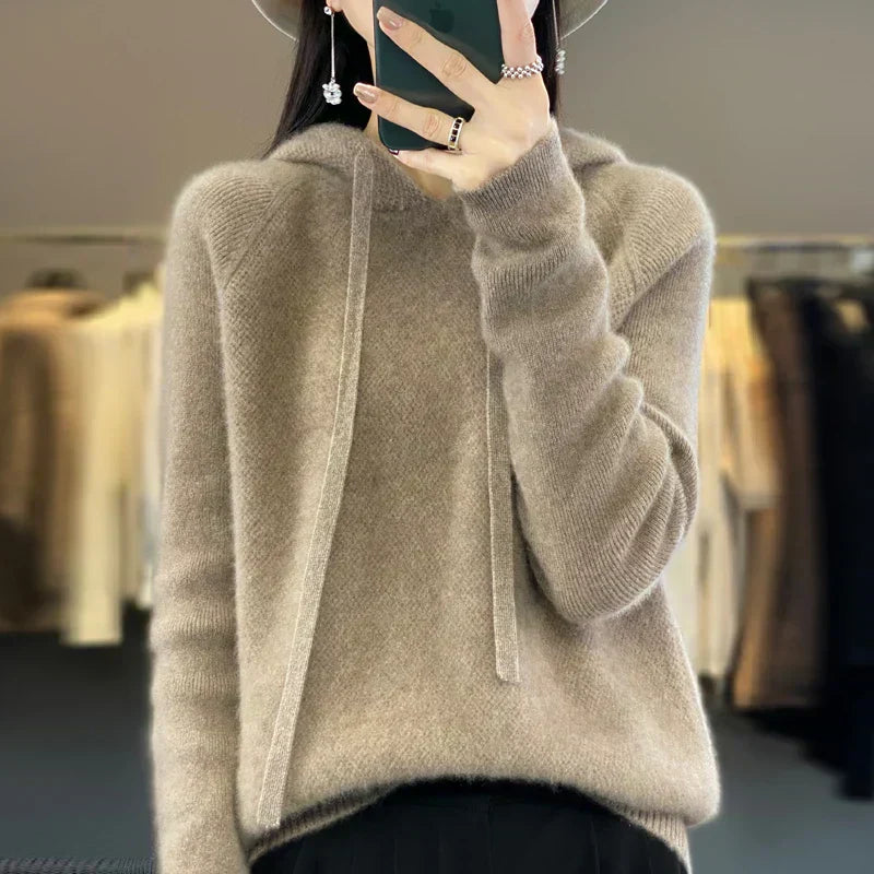Nyelle | Elegant Hoodie