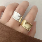 Anillo vintage ancho y plano ajustable de oro y plata