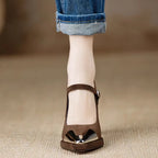 Sapatos de salto elegantes Mora