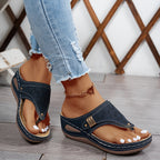 Wendy - Sandalias para caminar de ajuste relajado