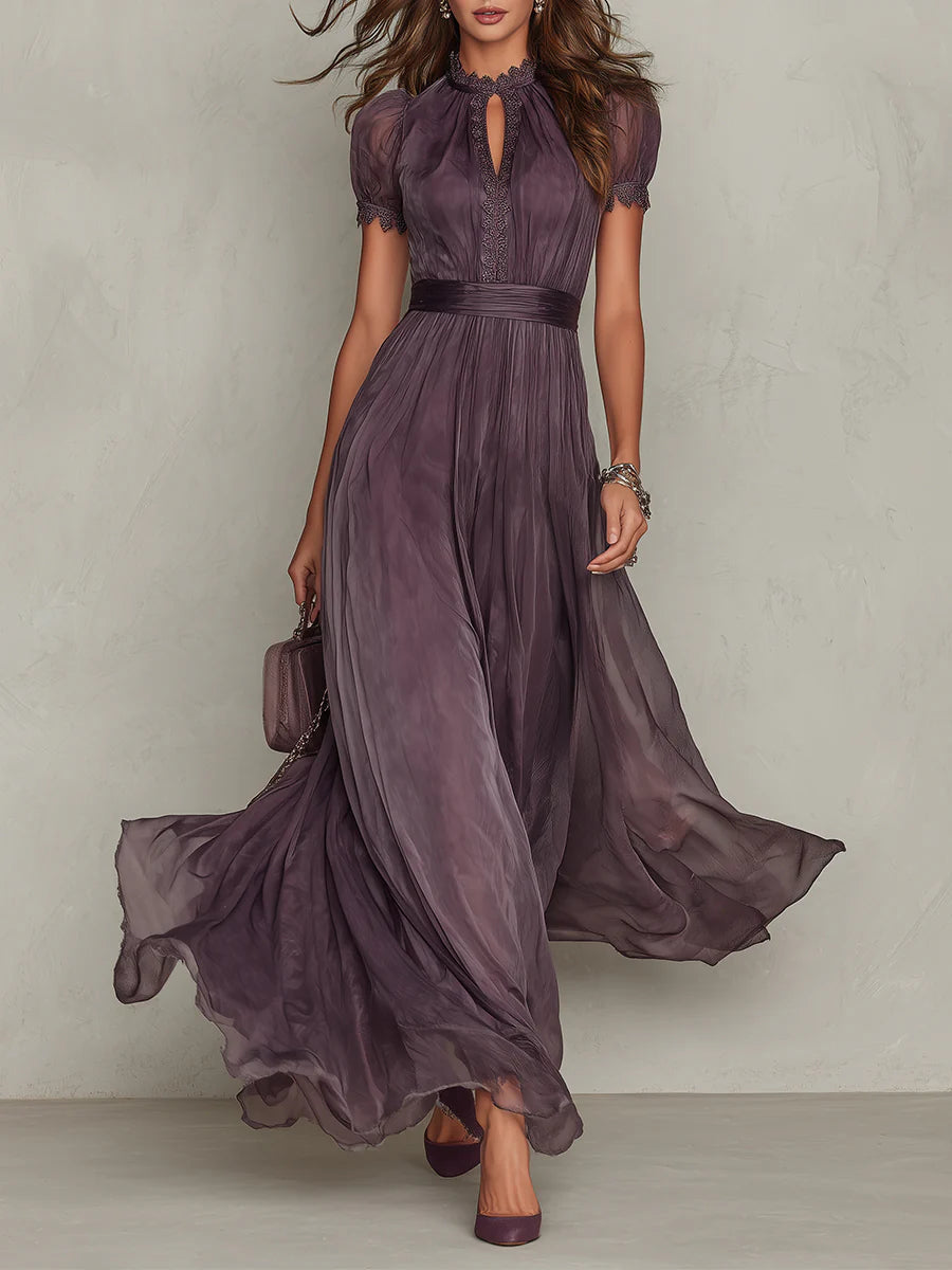 Flavia | Elegante vestido largo morado con escote en lágrima y encaje