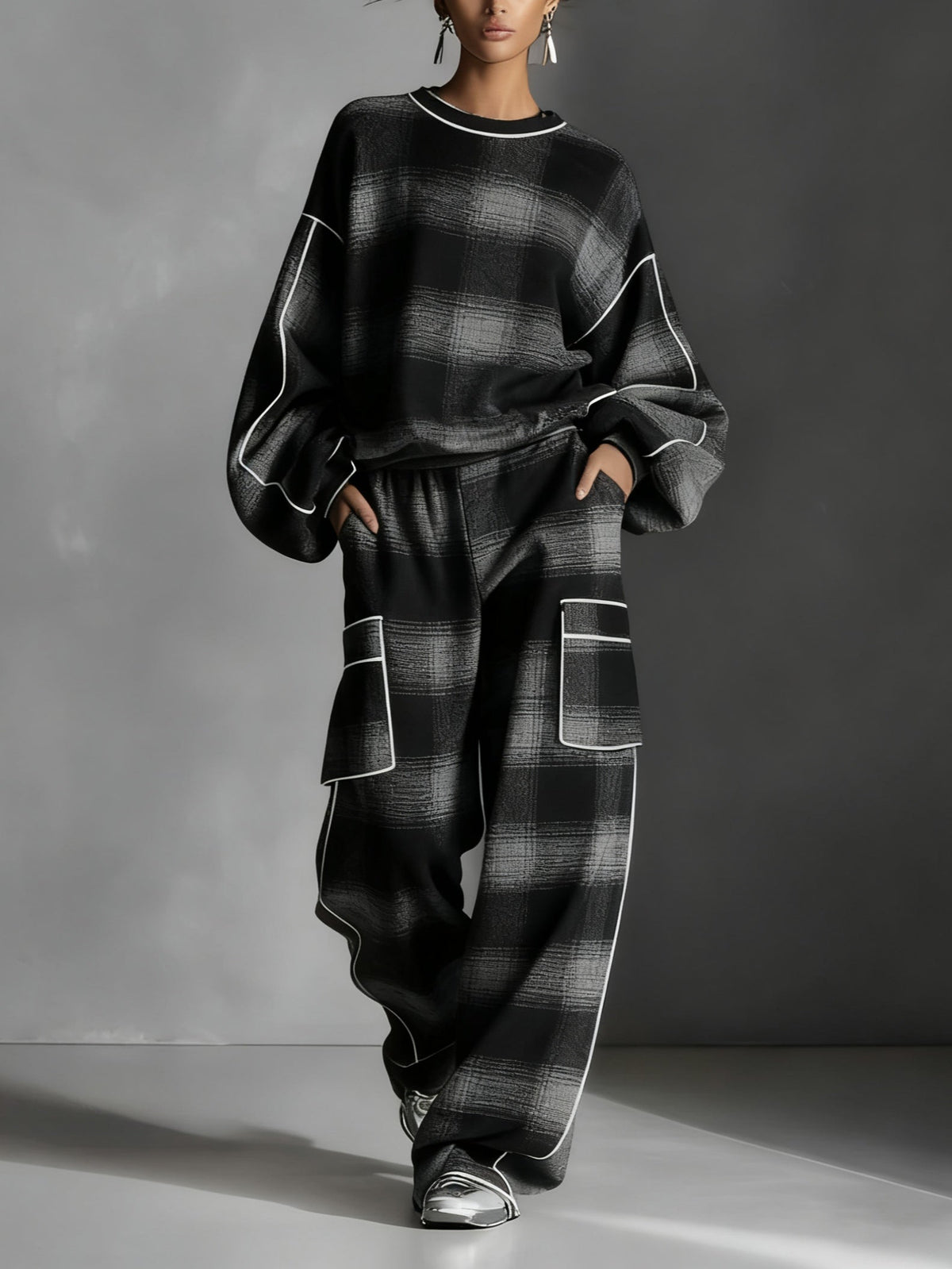 Conjunto Grayden de sweatshirt aos quadrados e calças