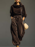 Conjunto de sudadera con capucha de terciopelo y pantalones Vivienne
