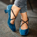 Zapatos elegantes de tacón medio con tira