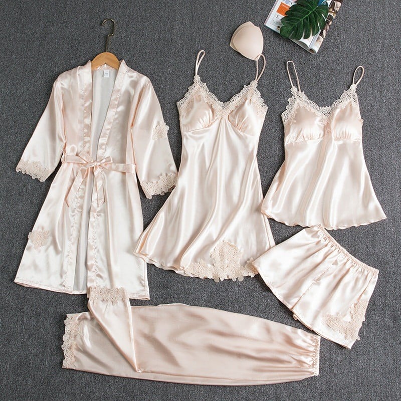 Rebecca | Conjunto de ropa de noche de seda y encaje de 5 piezas
