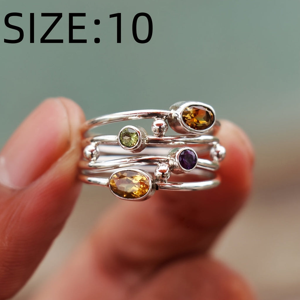 Anillo bohemio apilable con piedras multicolores
