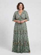 Evadne | Vestido longo floral com decote V e mangas curtas