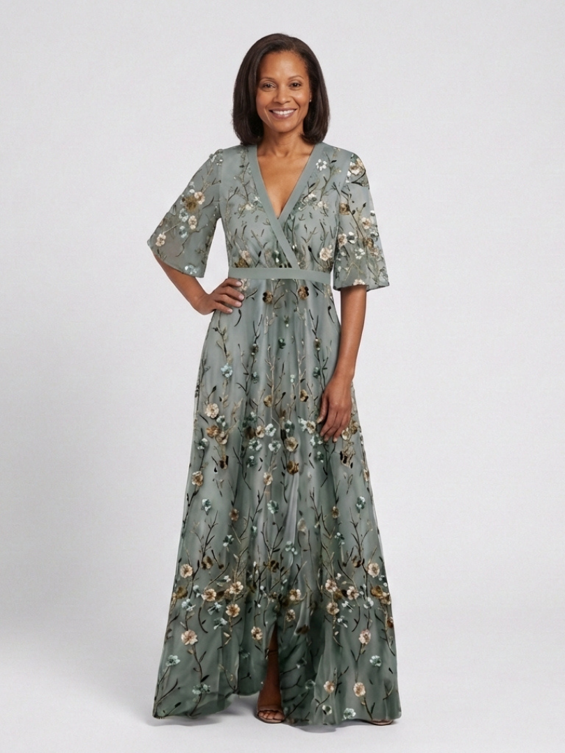Evadne | Vestido longo floral com decote V e mangas curtas