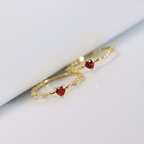 Anillo de corazón de rubí