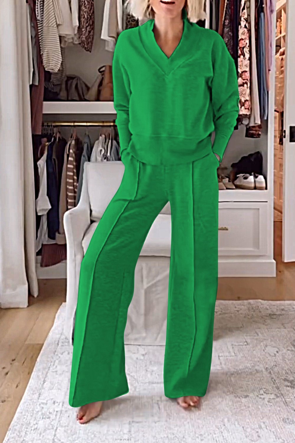 Conjunto de top con escote en V y pantalones Samantha