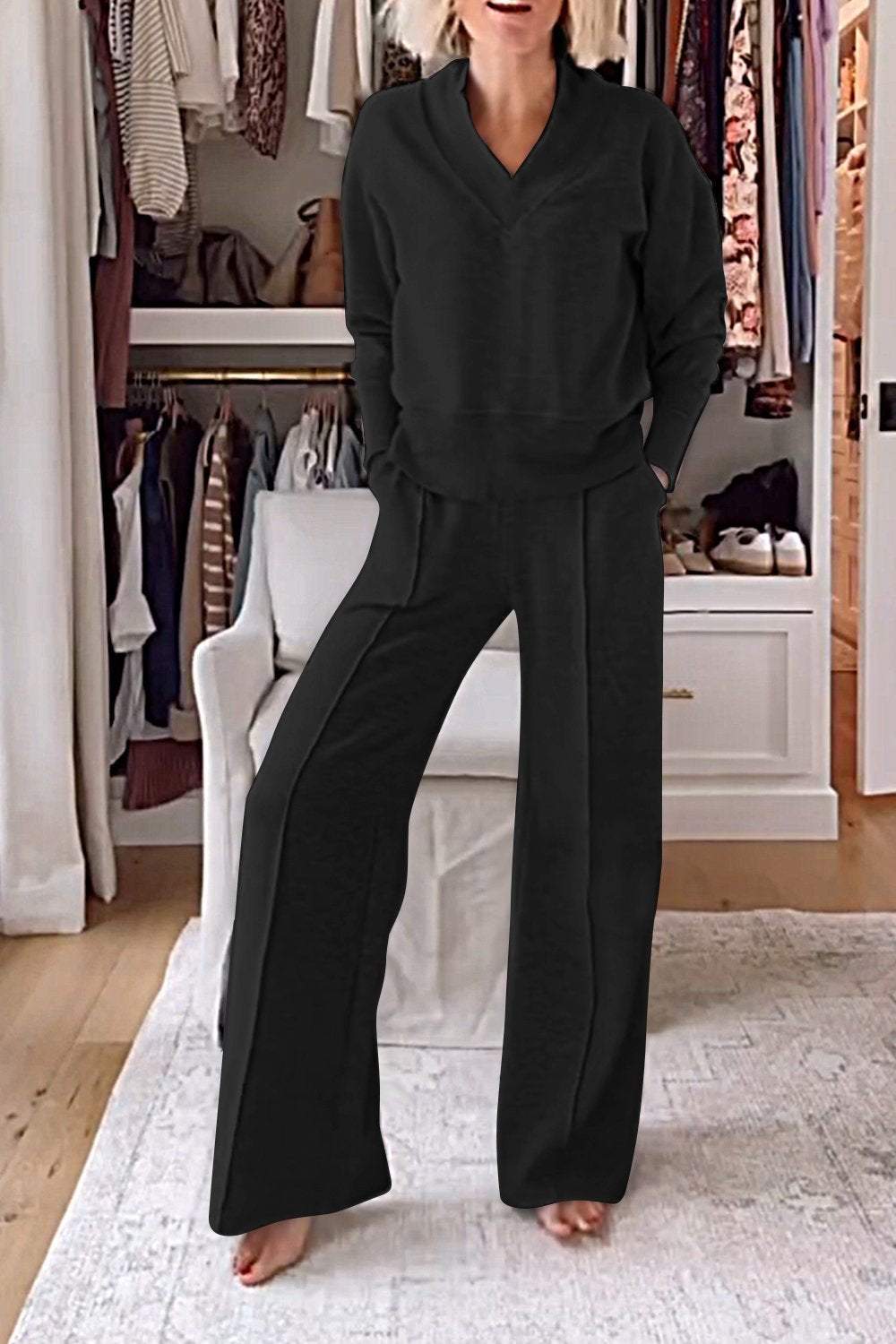 Conjunto de top con escote en V y pantalones Samantha