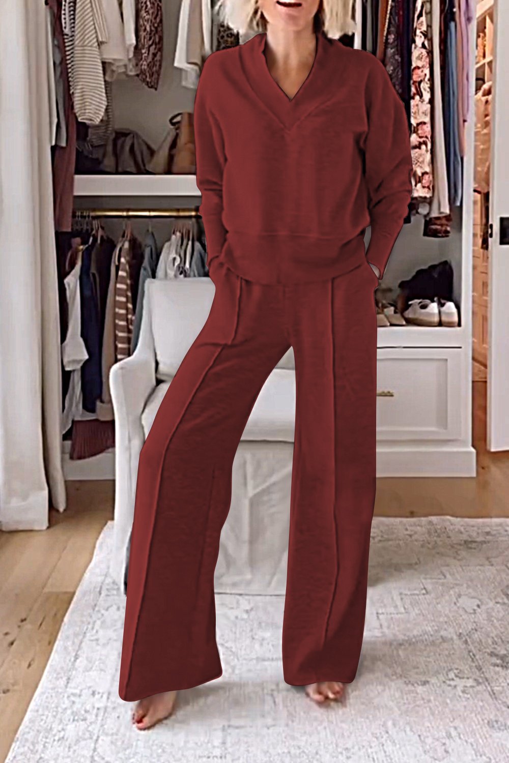 Conjunto de top con escote en V y pantalones Samantha