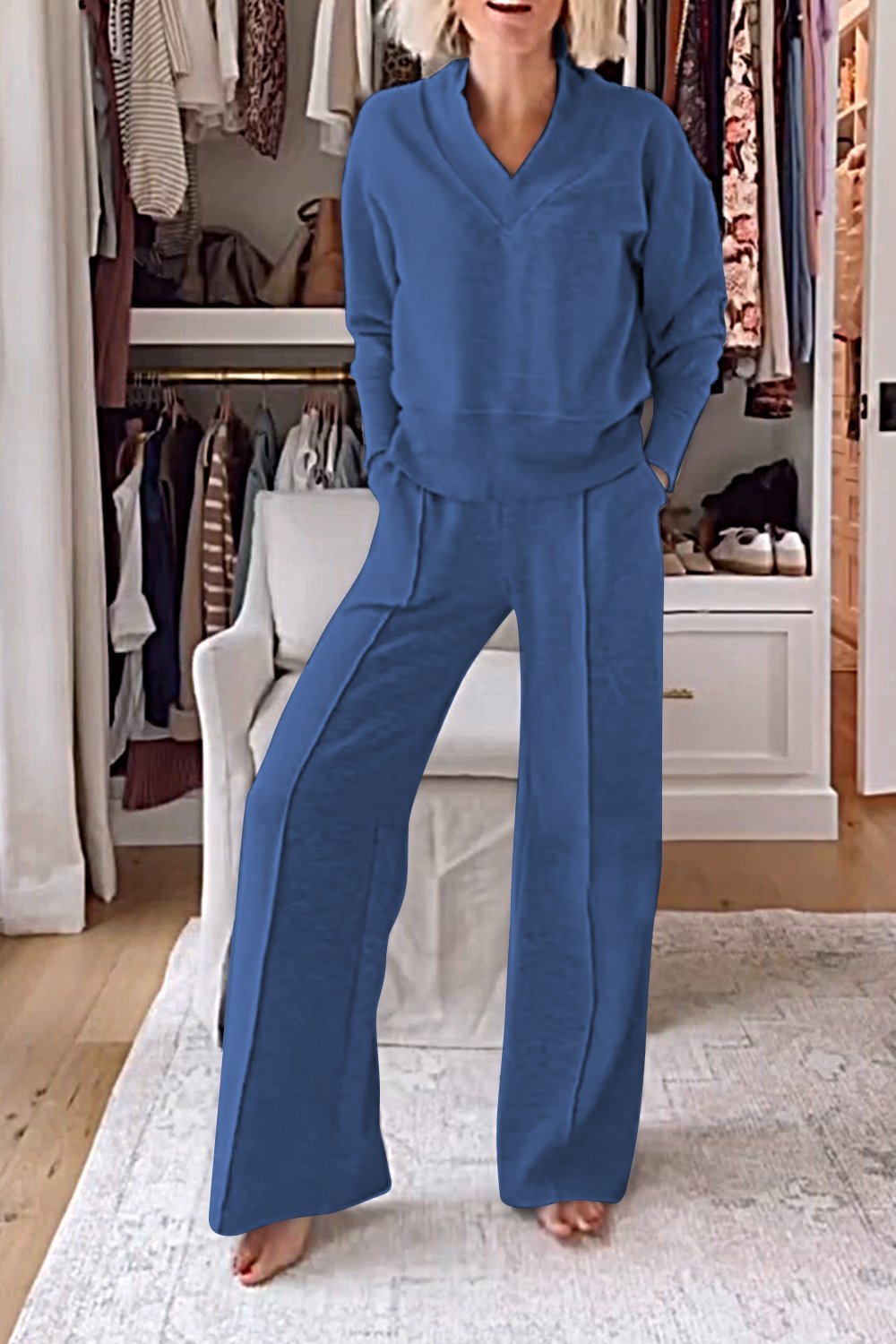 Conjunto de top con escote en V y pantalones Samantha
