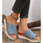Sandalias Sally de cuña con comodidad equilibrada