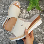 Sandalias Sally de cuña con comodidad equilibrada