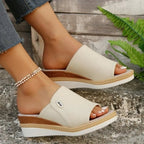 Sandalias Sally de cuña con comodidad equilibrada