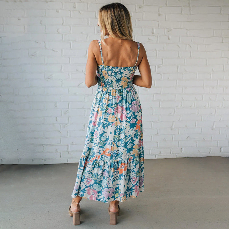 Vestido comprido floral com corpete franzido e alças ajustáveis
