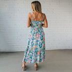 Vestido comprido floral com corpete franzido e alças ajustáveis